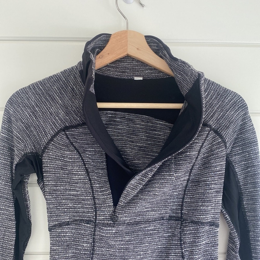Lululemon | Grey Long Sleeve 1/2 Zip | Great Condition - Picture 8 of 8